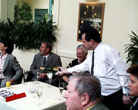 één glaasje met ne keer!!